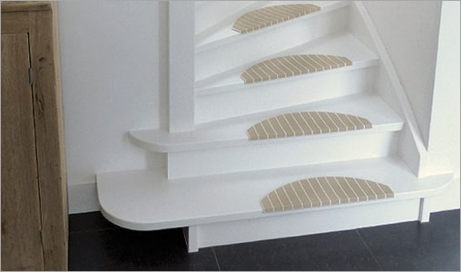 Vergelijken bladzijde rietje Micostep® kunststof trapmaantjes Crème Wit – Zand | Trapmatten.nl
